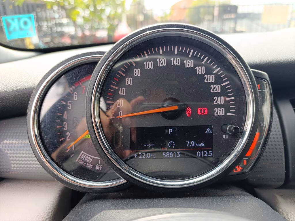 Mini Cooper Hb año 2019