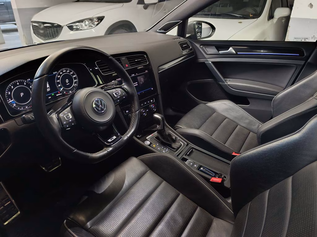 Volkswagen Golf R año 2021
