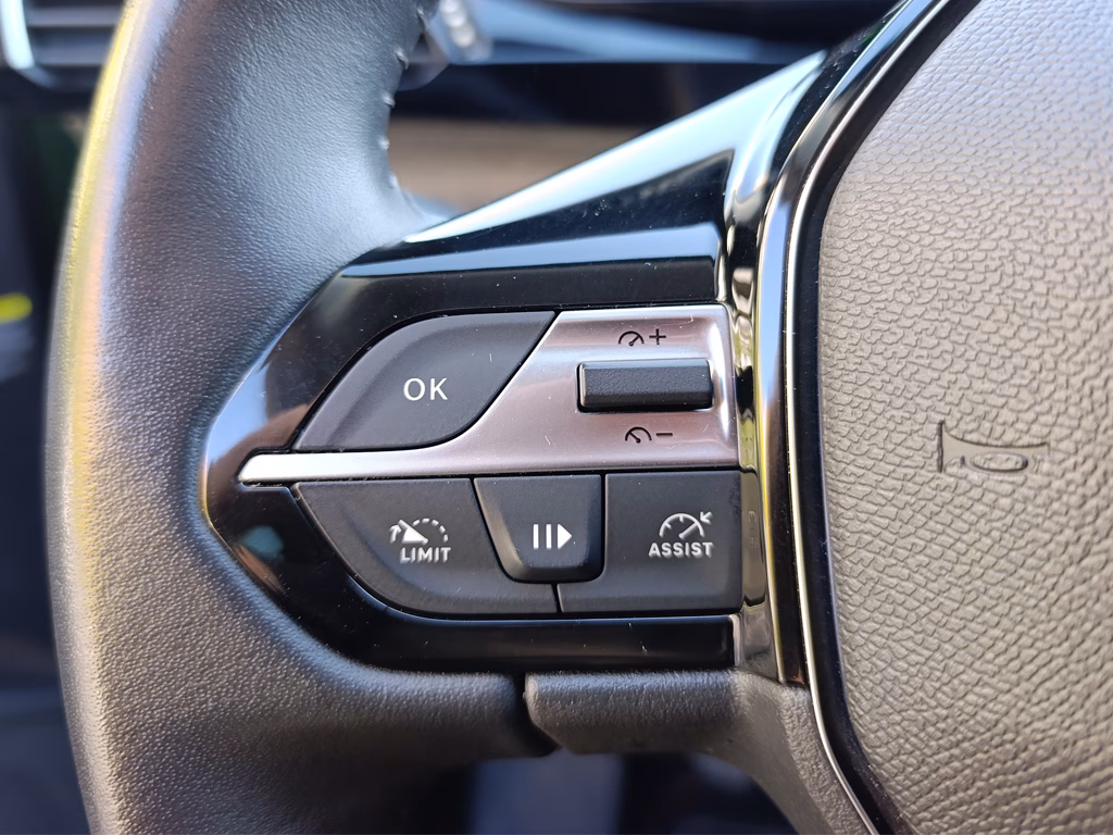 Peugeot 308 Puretech 150 año 2024