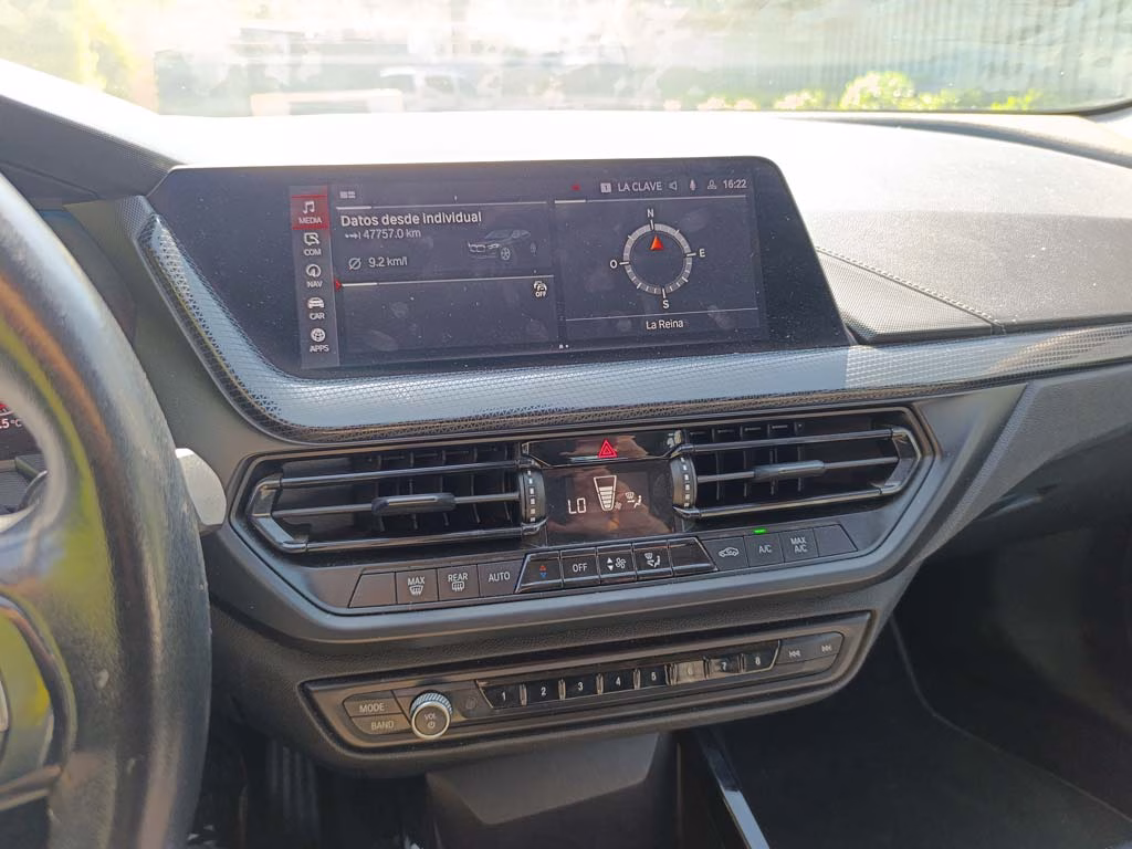 Bmw 118i Sport Plus año 2022