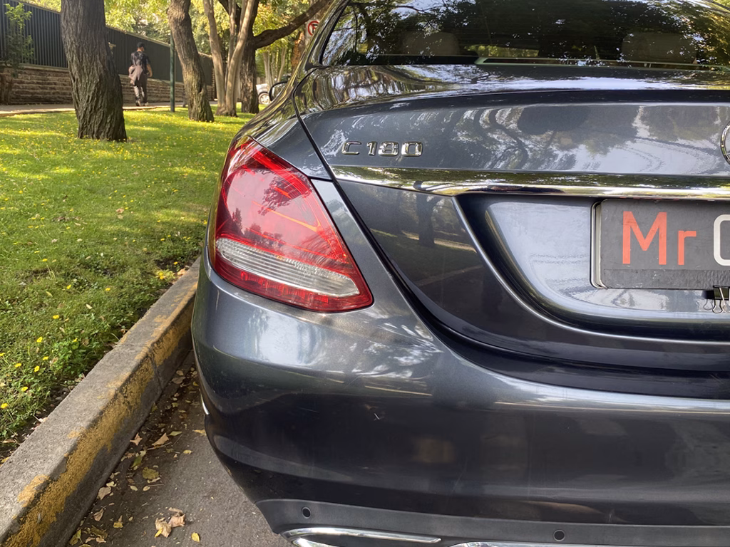 Mercedes Benz C180 Cgi Blueefficiency año 2011