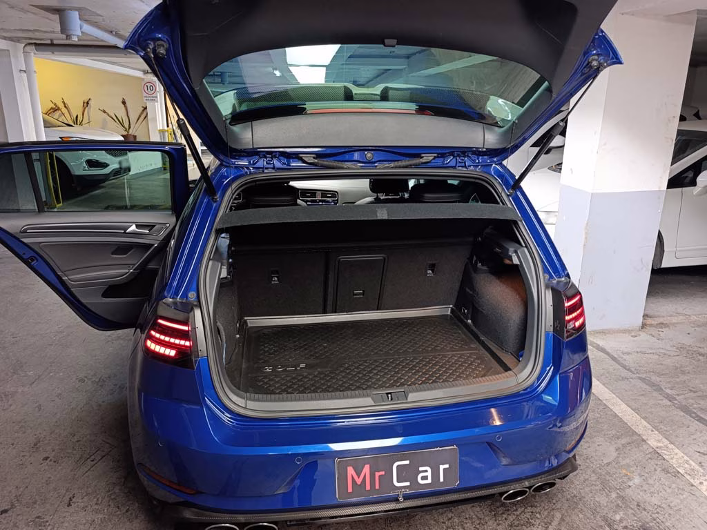 Volkswagen Golf R año 2021