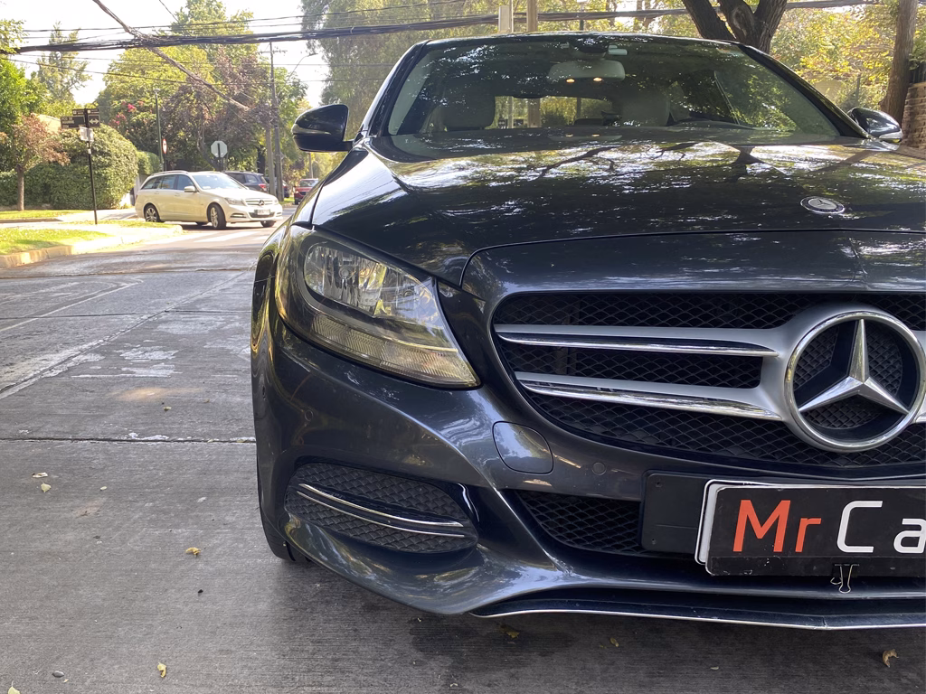 Mercedes Benz C180 Cgi Blueefficiency año 2011