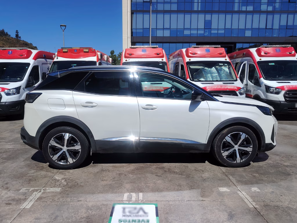Peugeot 3008 Allure año 2022