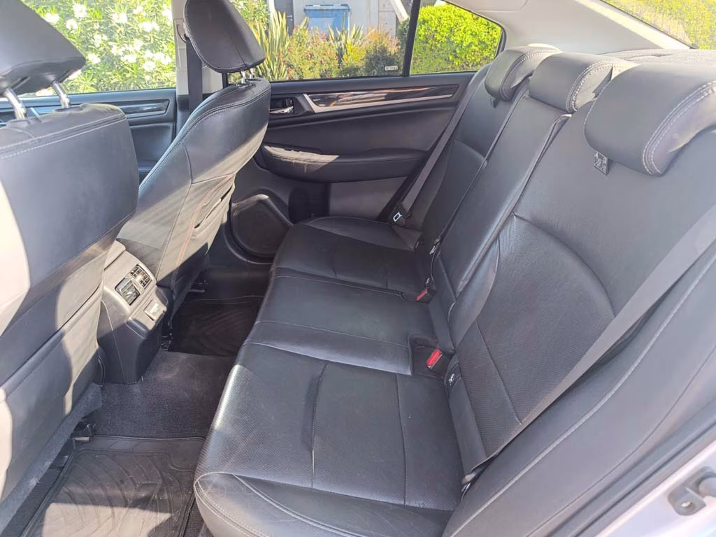Subaru Legacy 3.6r año 2019