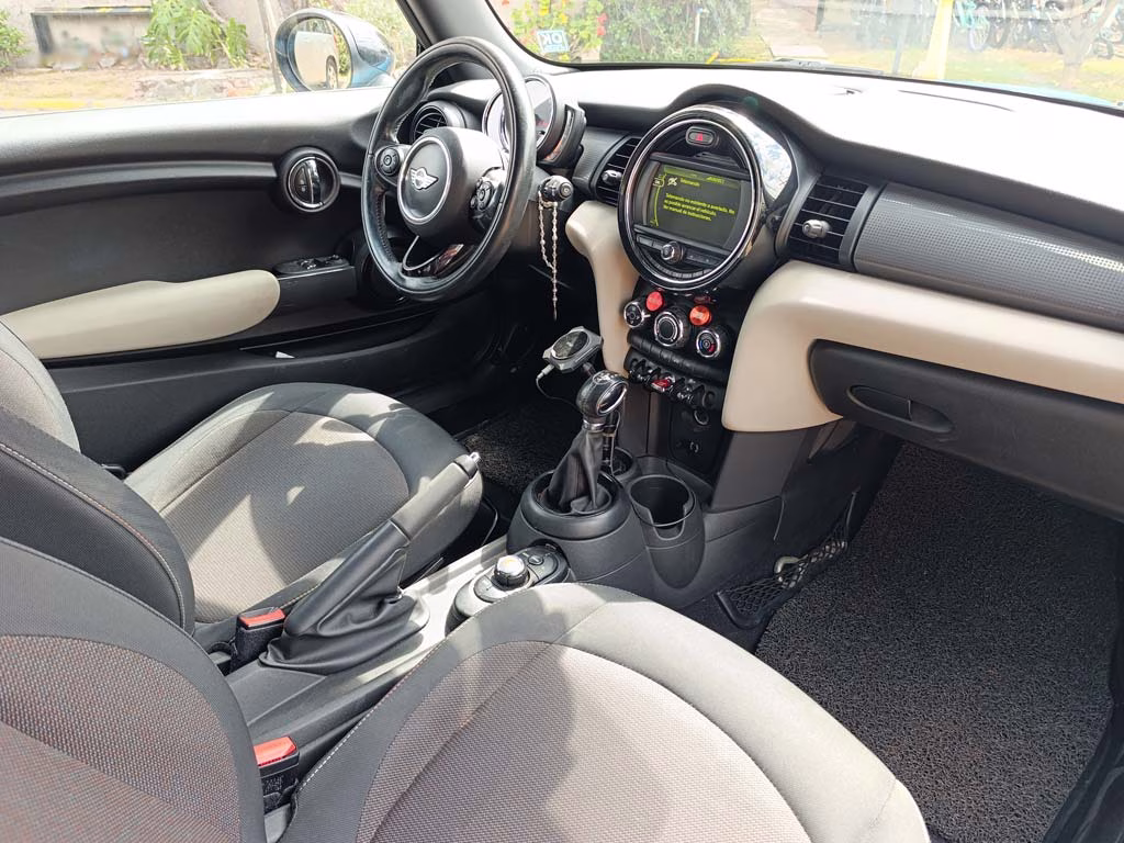 Mini Cooper Hb año 2019