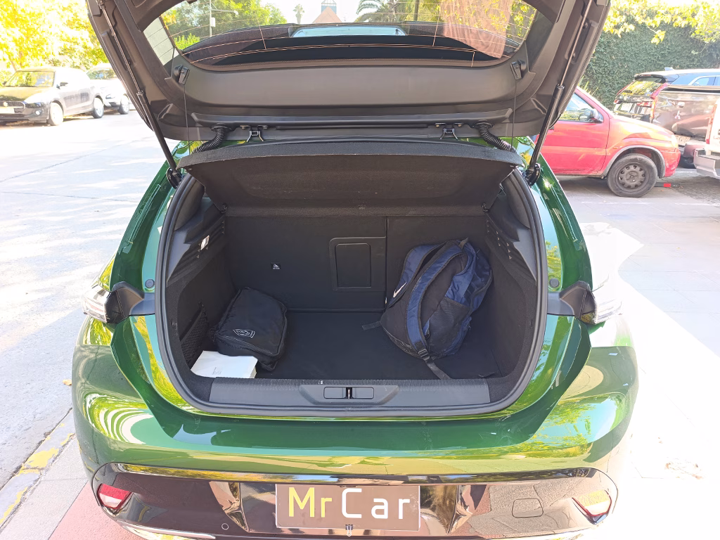 Peugeot 308 Puretech 150 año 2024