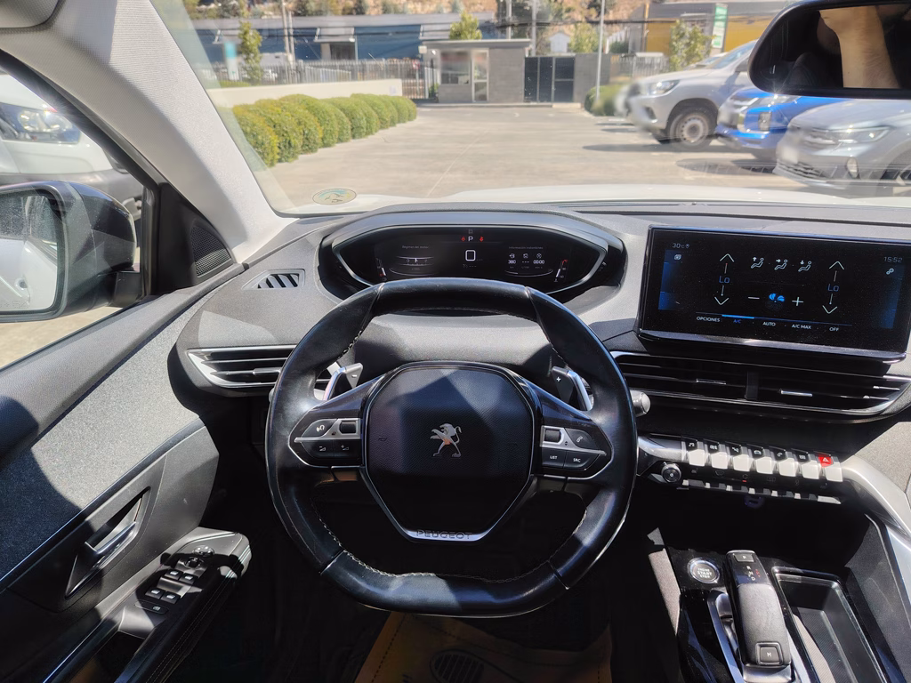 Peugeot 3008 Allure año 2022