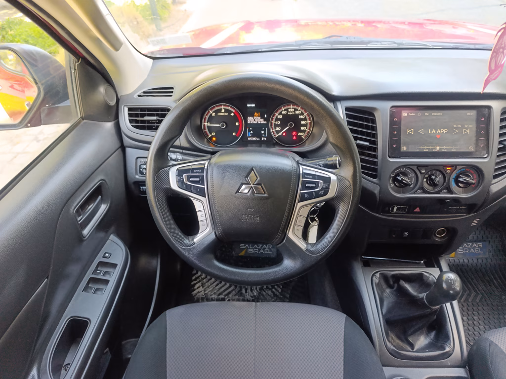 Mitsubishi L200 Katana Crt 4x4 año 2024