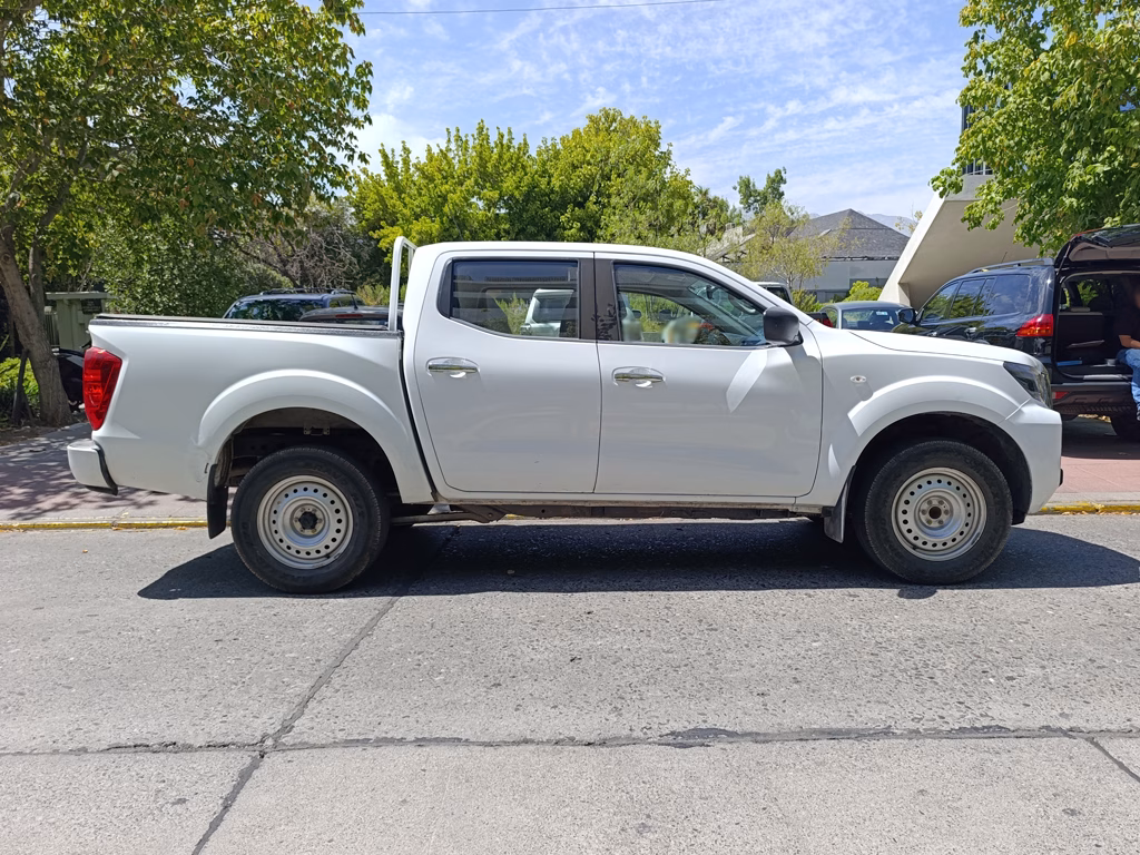 Nissan Navara Dcab año 2022