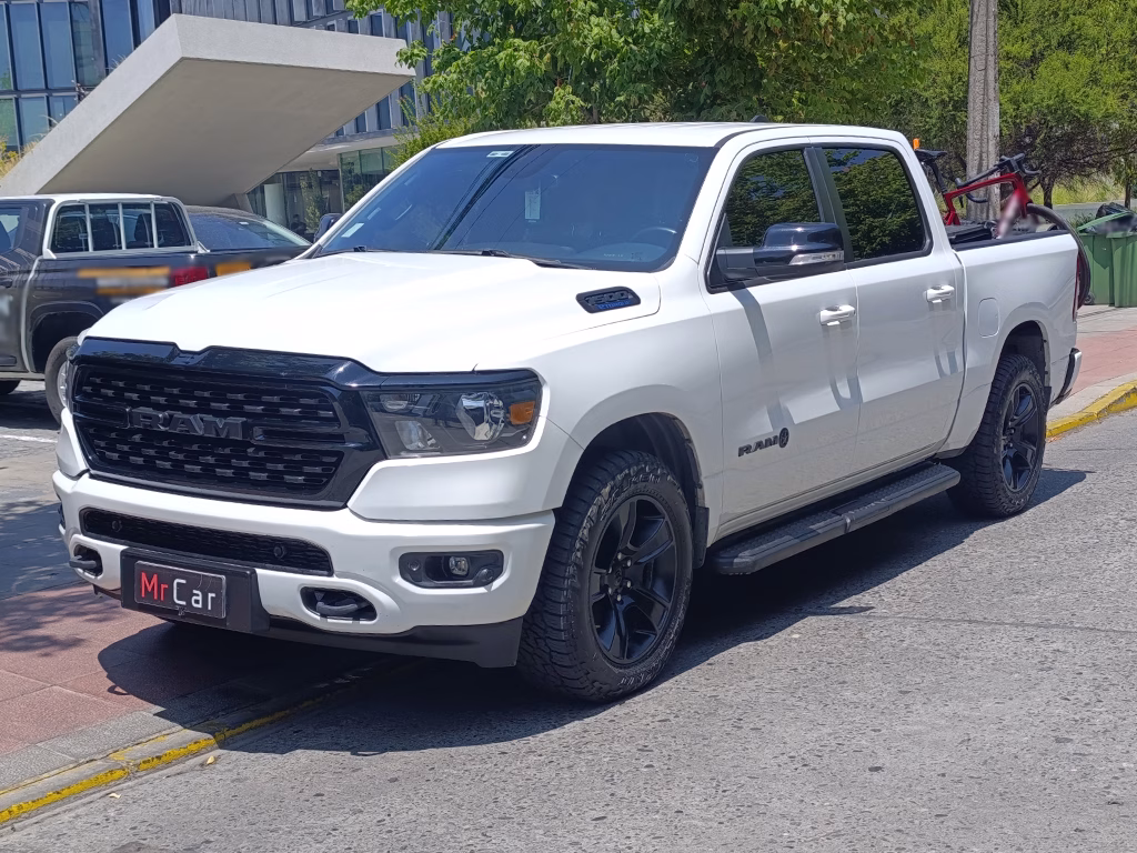Ram 1500 Bighorn 4x4 año 2022