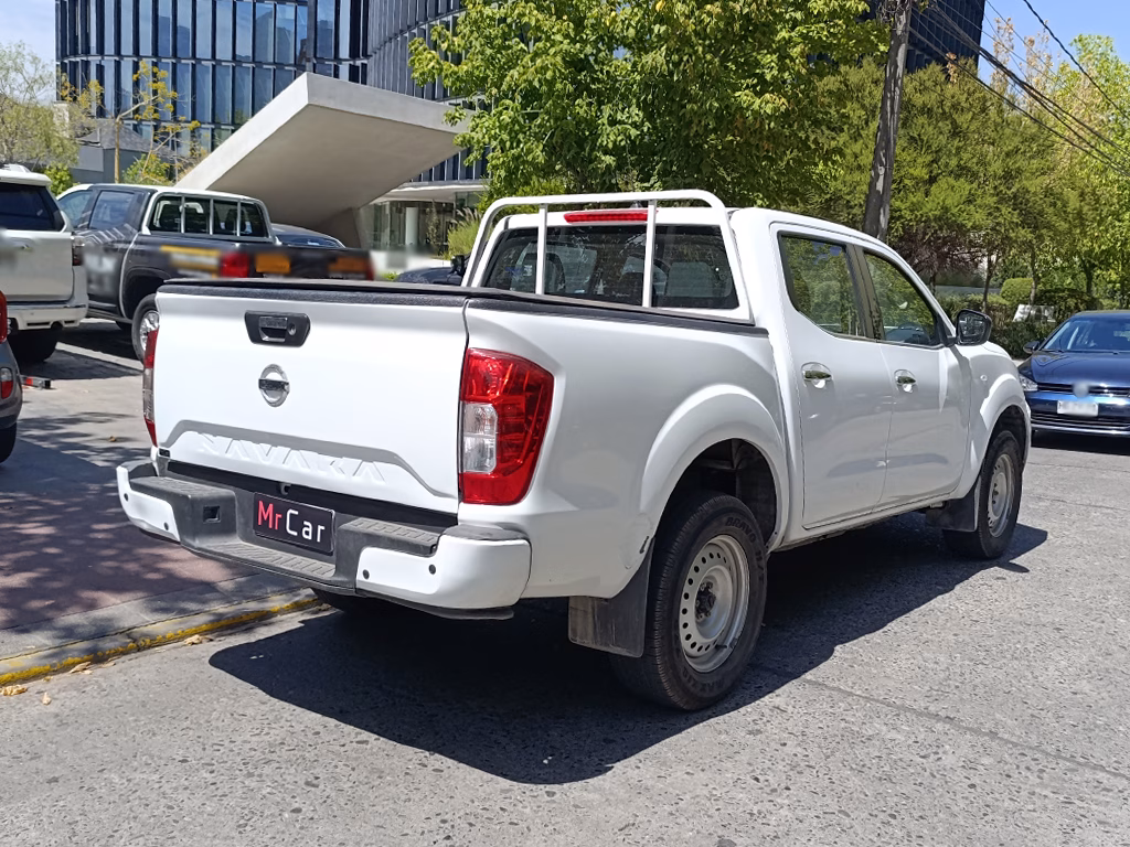 Nissan Navara Dcab año 2022