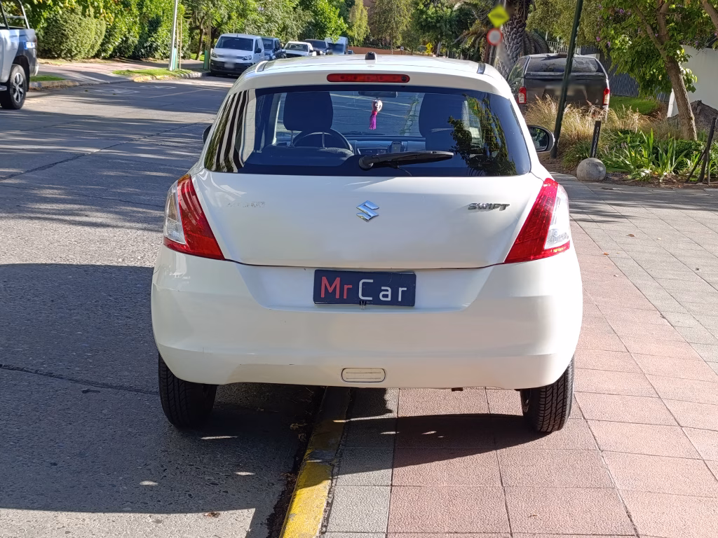 Suzuki Swift Gl año 2018