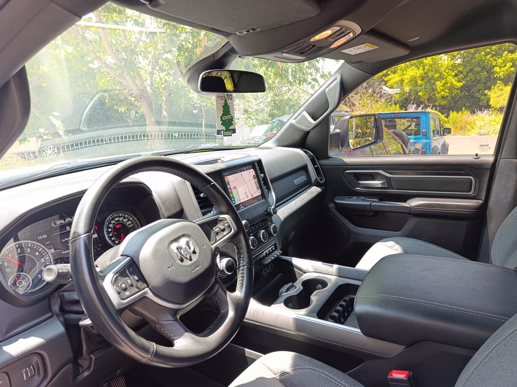 Ram 1500 Bighorn 4x4 año 2022