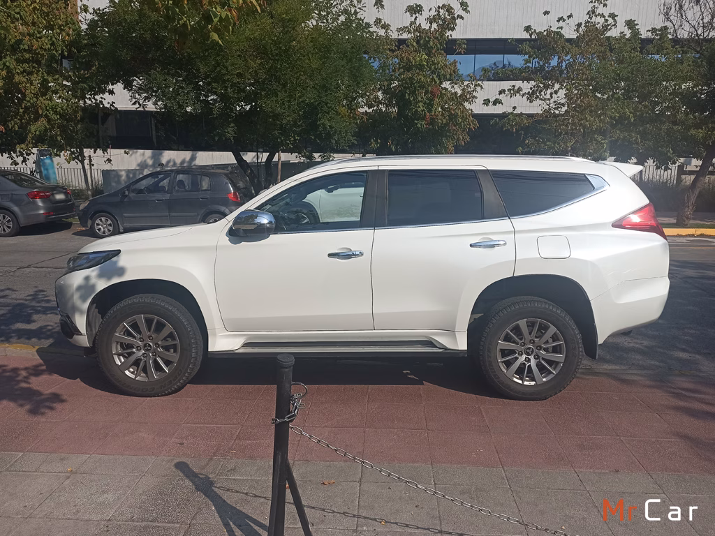 Mitsubishi Montero Sport No Se La Version año 2019