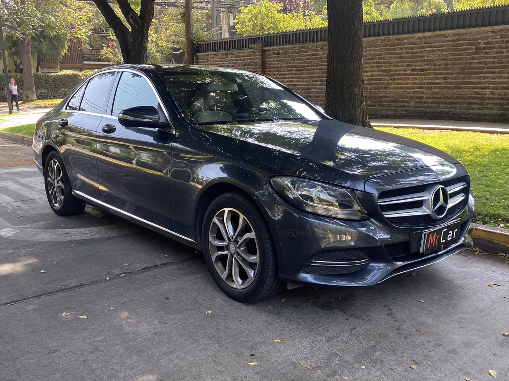 Mercedes Benz C180 Cgi Blueefficiency año 2011