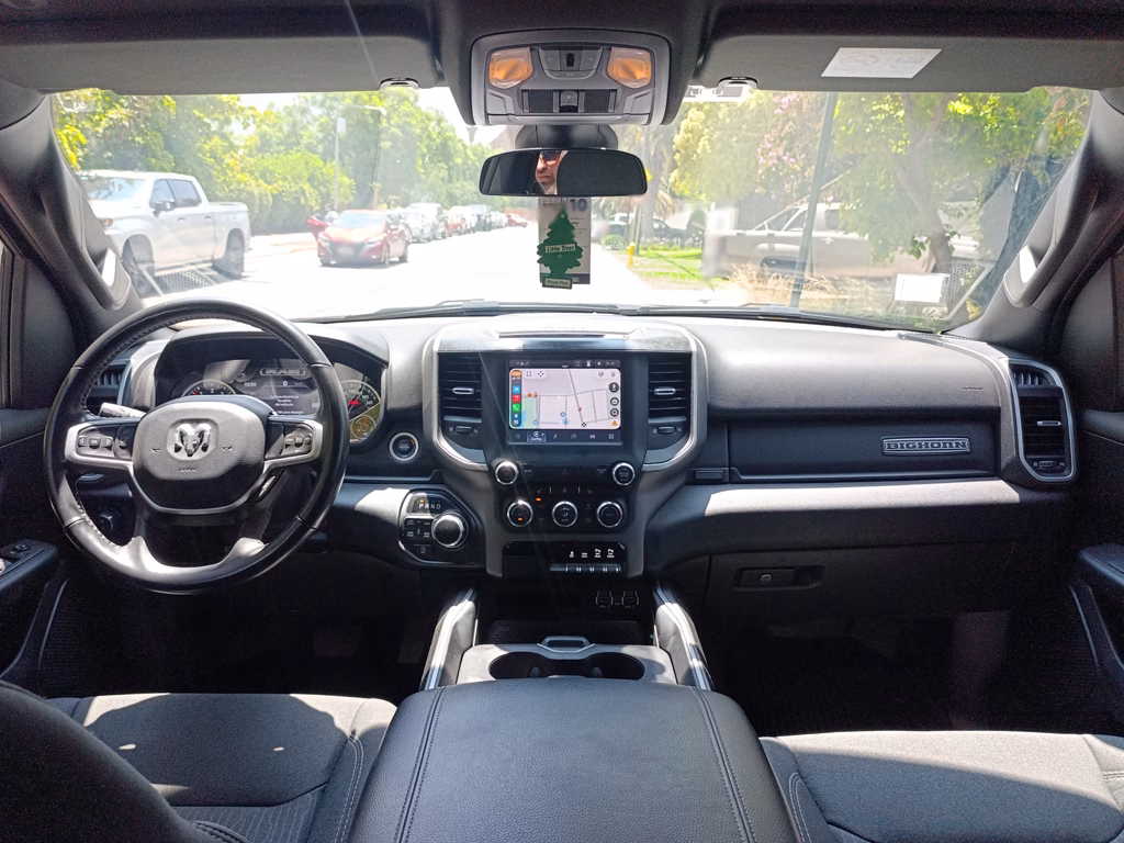 Ram 1500 Bighorn 4x4 año 2022