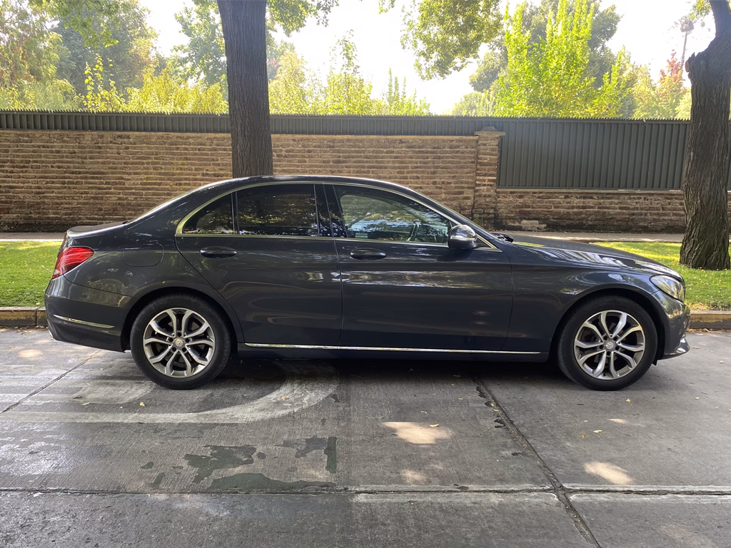 Mercedes Benz C180 Cgi Blueefficiency año 2011