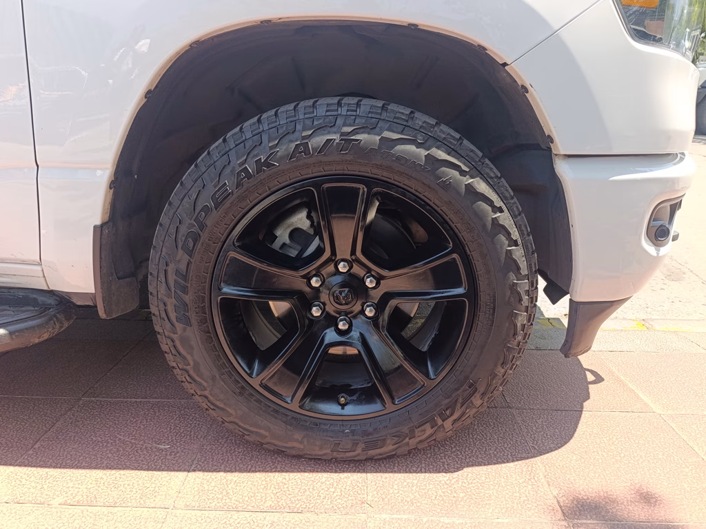 Ram 1500 Bighorn 4x4 año 2022