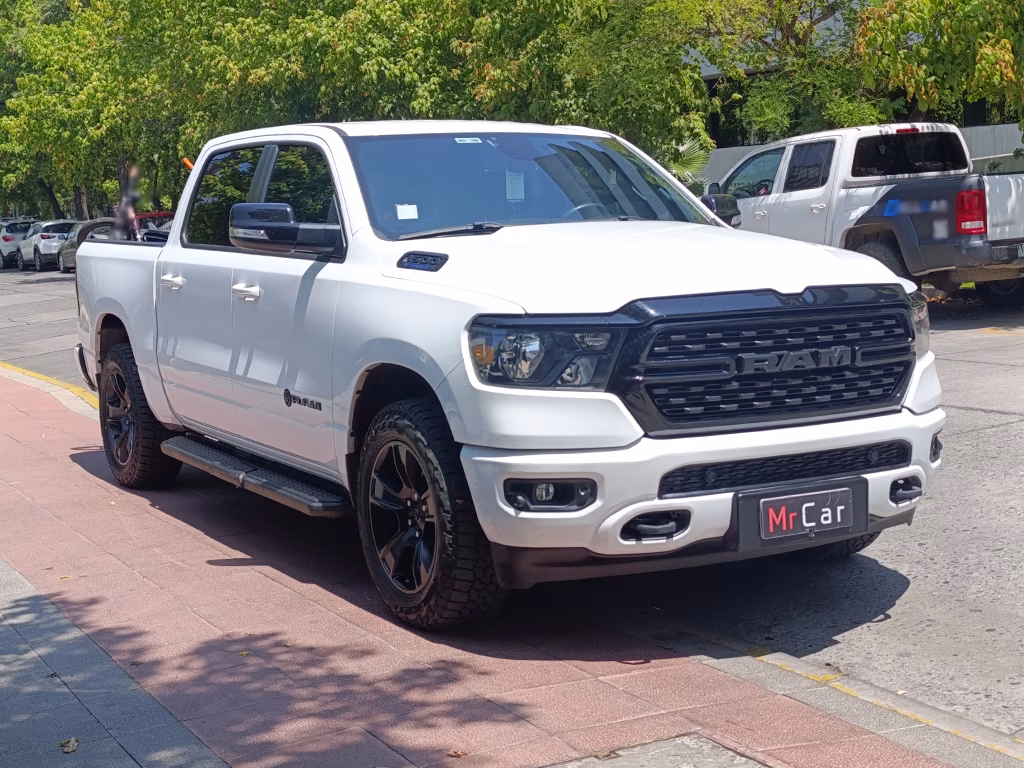 Ram 1500 Bighorn 4x4 año 2022