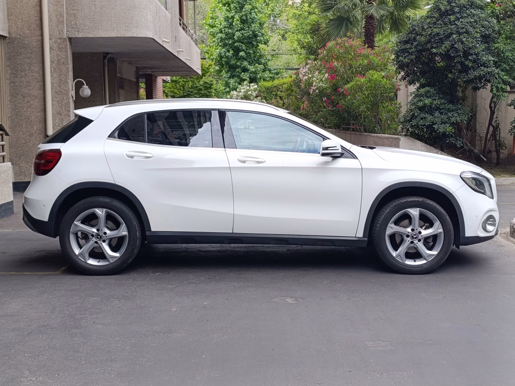 Mercedes Benz Gla 200 Gla200 año 2020