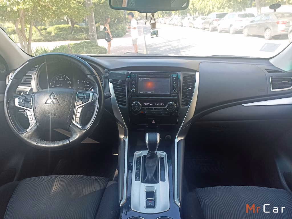 Mitsubishi Montero Sport No Se La Version año 2019