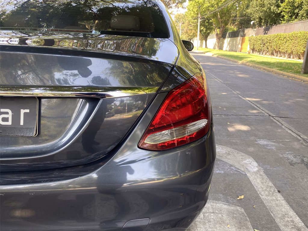 Mercedes Benz C180 1.6 año 2015