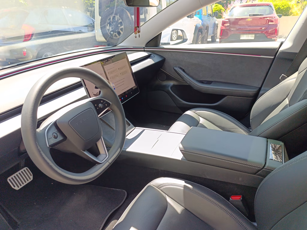 Tesla Model 3 Dual Motor-Long Range año 2025