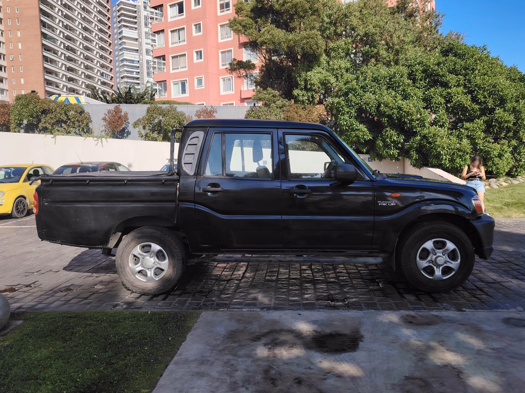 Mahindra Pik Up Pick Up 4x2 Diésel año 2014