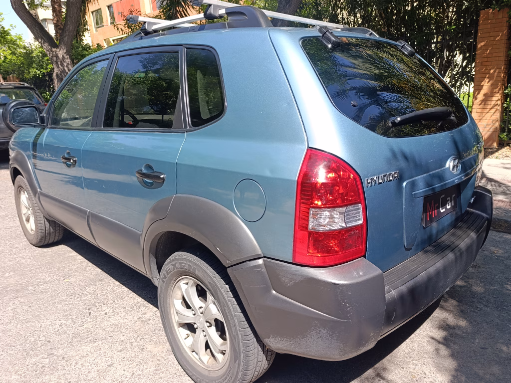 Hyundai Tucson Gl 4x4 año 2010