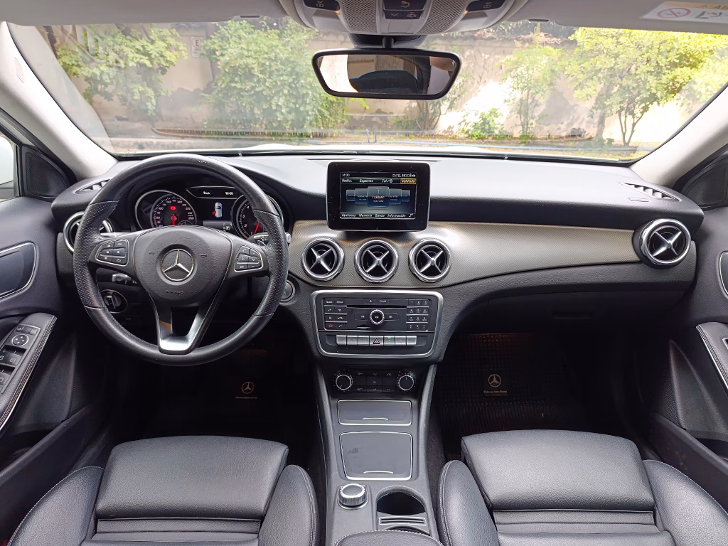 Mercedes Benz Gla 200 Gla200 año 2020