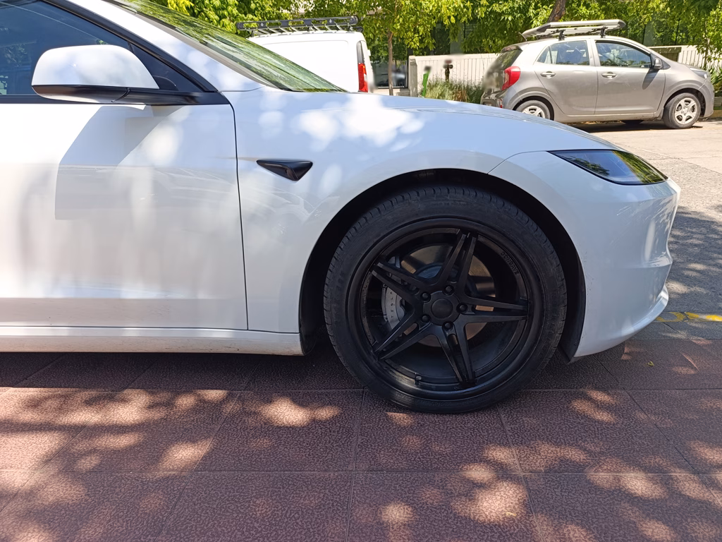 Tesla Model 3 Dual Motor-Long Range año 2025