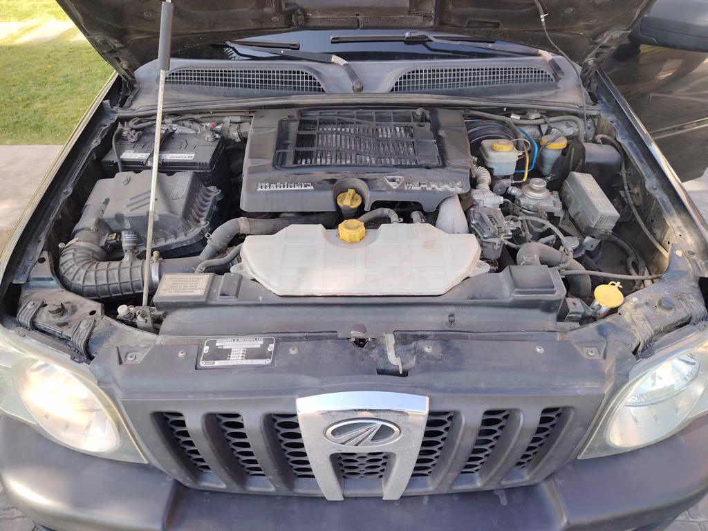 Mahindra Pik Up Pick Up 4x2 Diésel año 2014