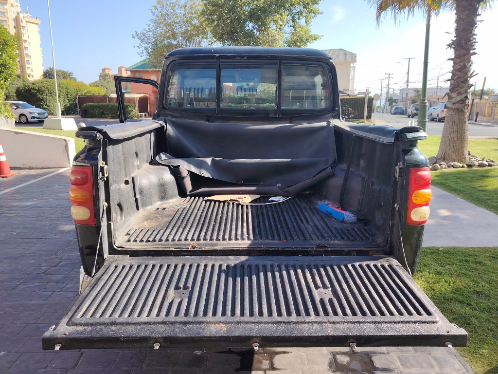 Mahindra Pik Up Pick Up 4x2 Diésel año 2014