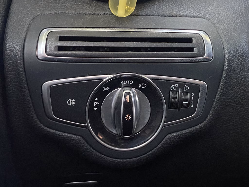 Mercedes Benz C180 Cgi Blueefficiency año 2011
