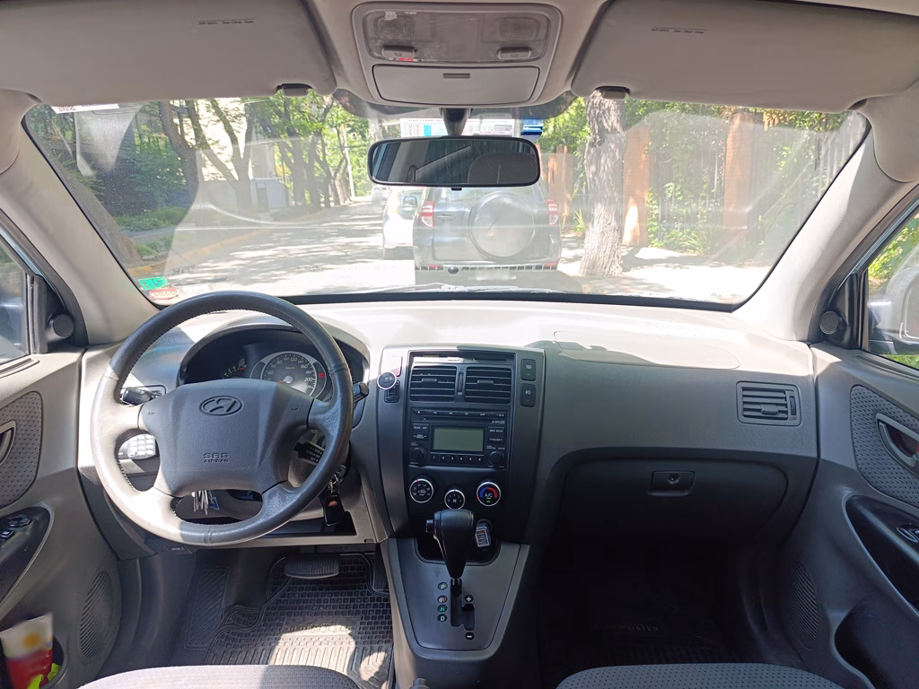 Hyundai Tucson Gl 4x4 año 2010