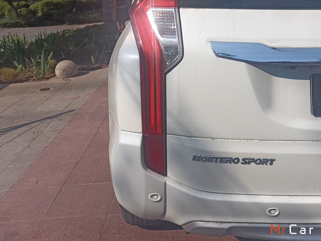 Mitsubishi Montero Sport No Se La Version año 2019