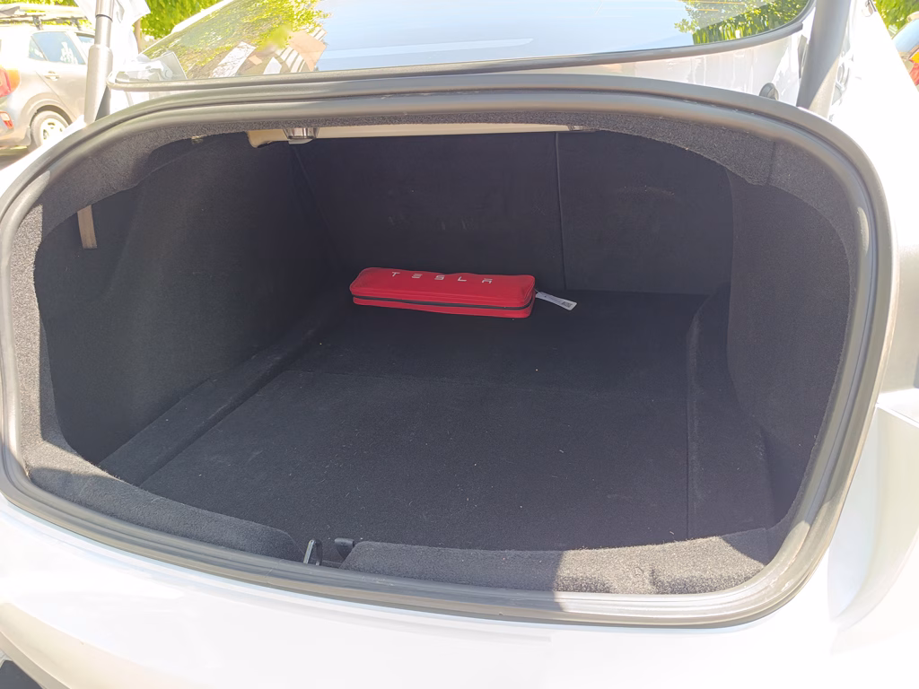 Tesla Model 3 Dual Motor-Long Range año 2025