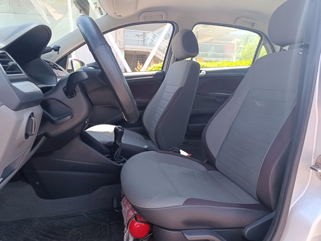 Volkswagen Voyage Higline año 2019