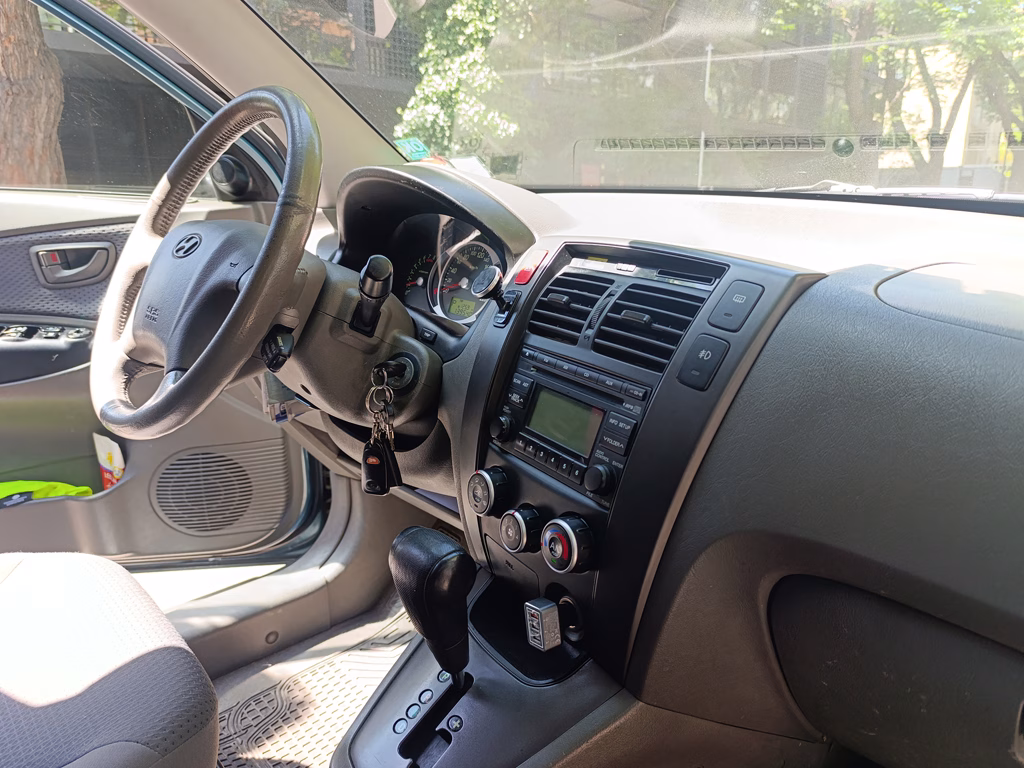 Hyundai Tucson Gl 4x4 año 2010