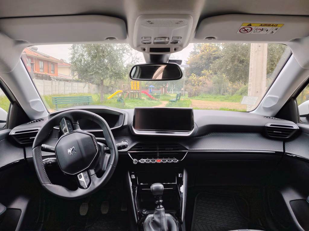 Peugeot 208 1.2 Active Pack año 2022