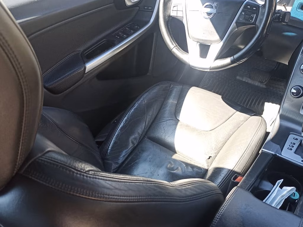Volvo S60 T6 Plus año 2011