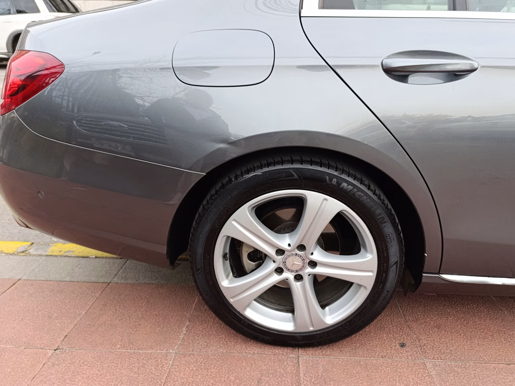 Mercedes-Benz E220 D No Se La Version año 2017