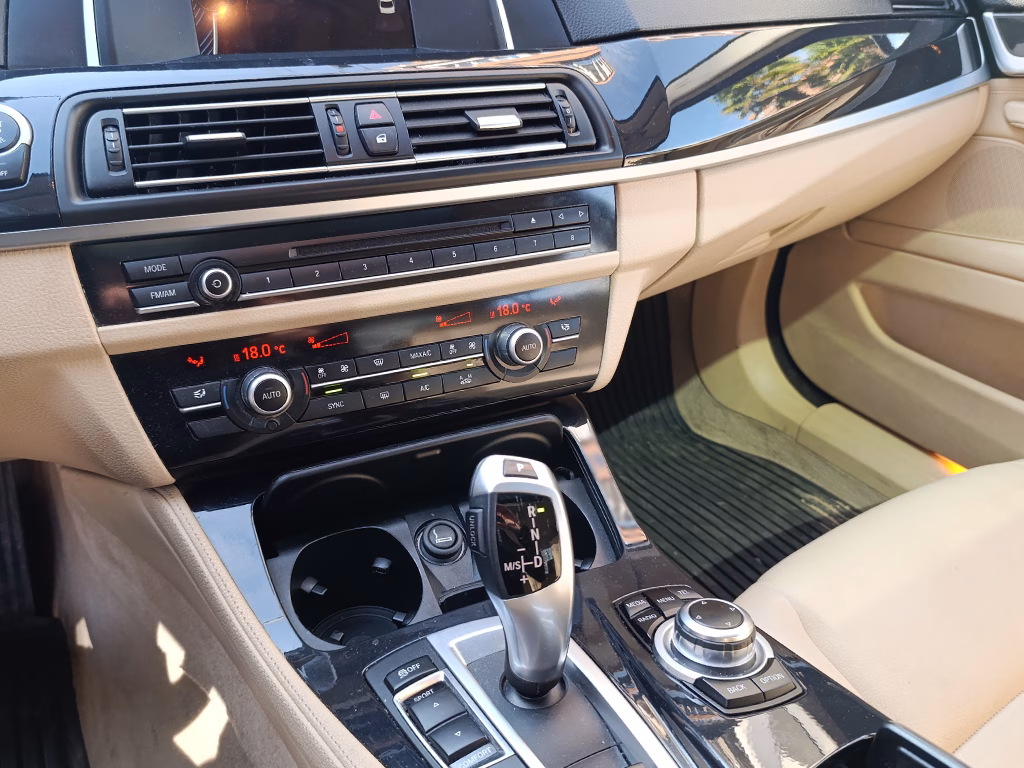 Bmw 520 I Lci año 2015