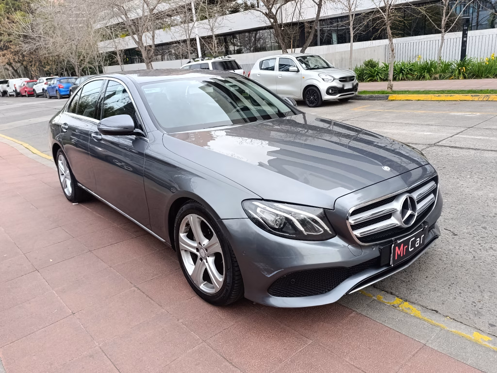 Mercedes-Benz E220 D No Se La Version año 2017