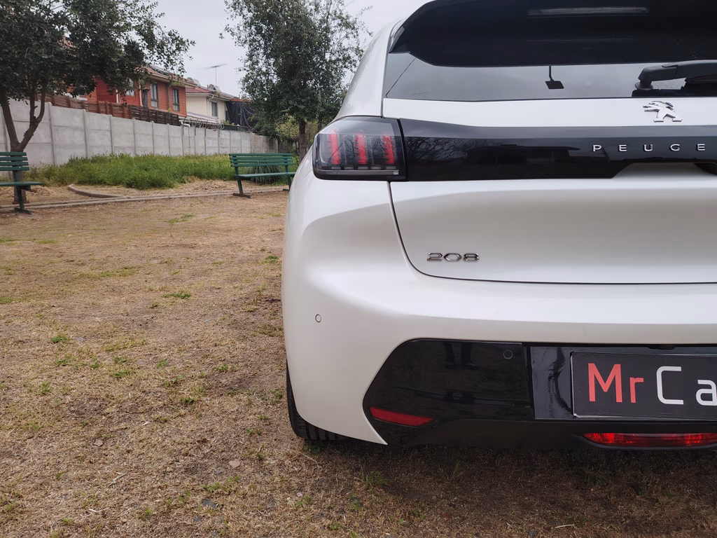 Peugeot 208 1.2 Active Pack año 2022