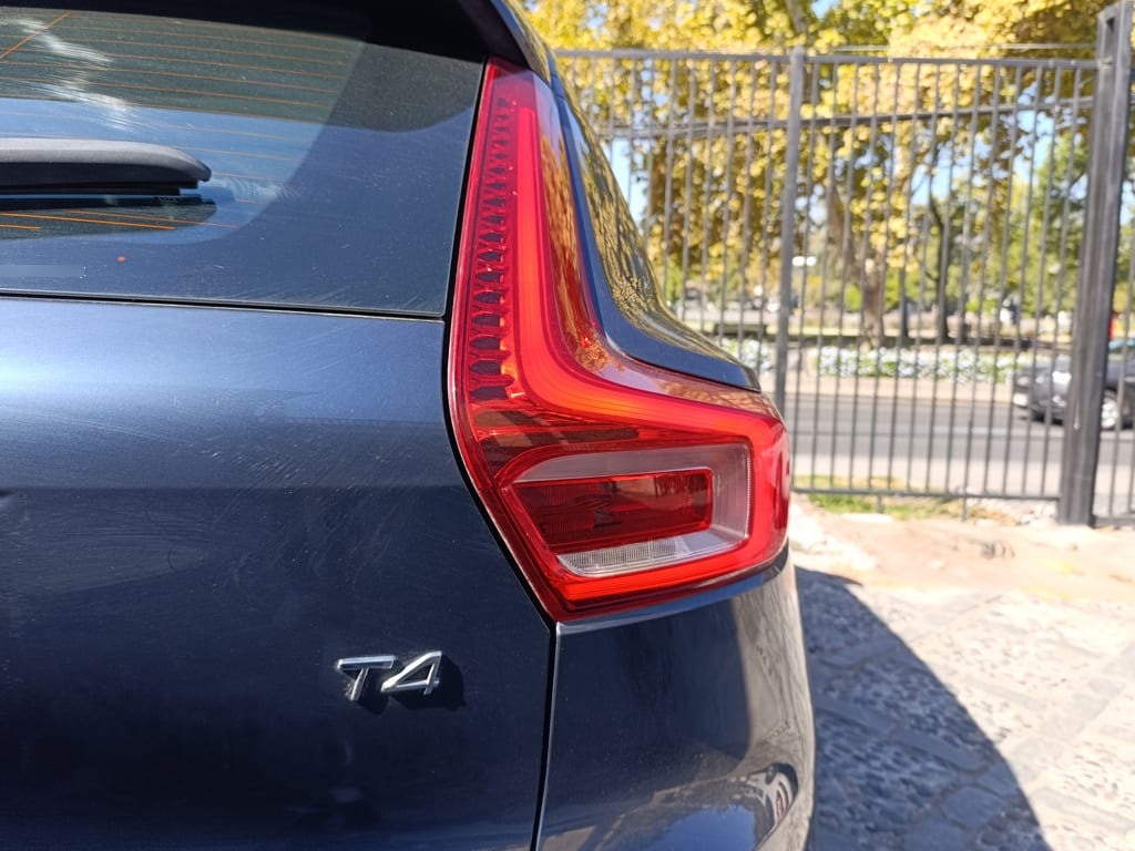 Volvo Xc40 T4 año 2022