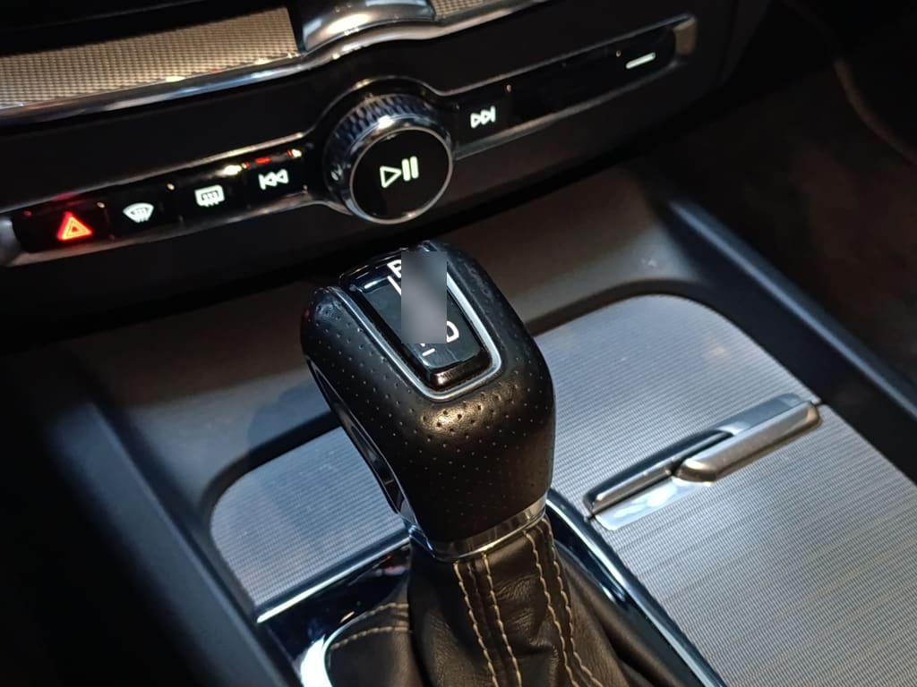 Volvo Xc60 T6 R-Design año 2018