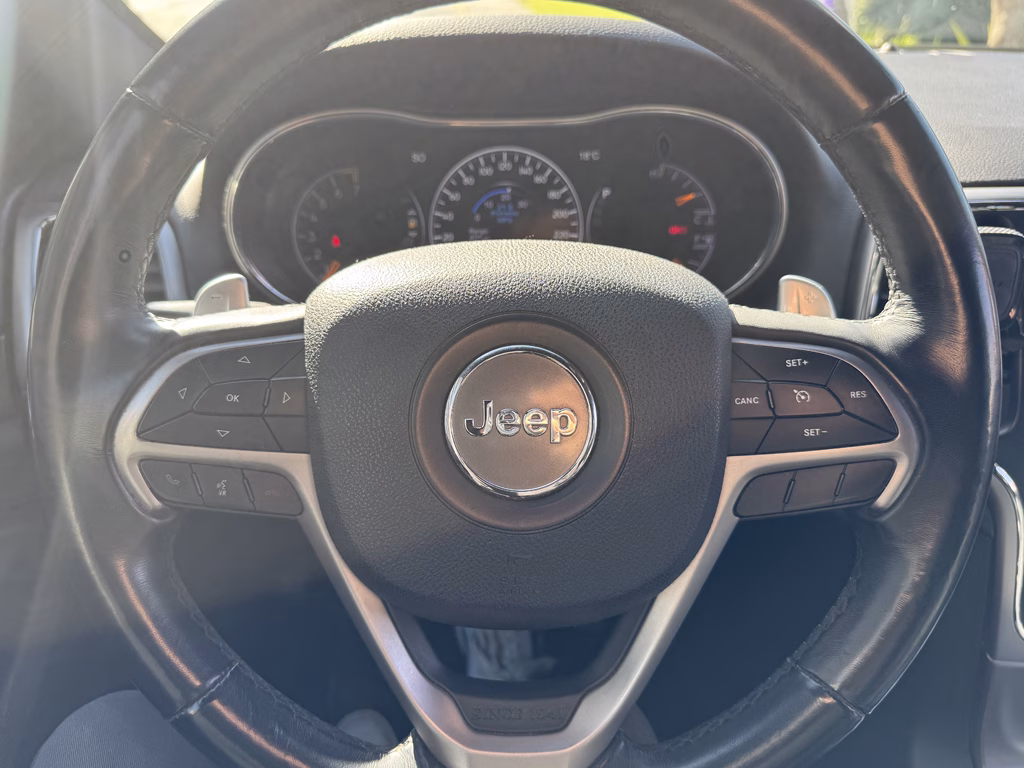 Jeep Grand Cherokee Laredo 4x4 año 2018