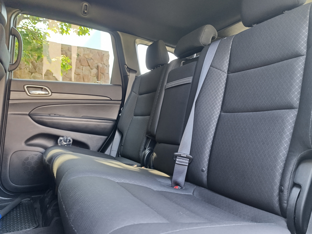 Jeep Grand Cherokee Laredo 4x4 año 2019